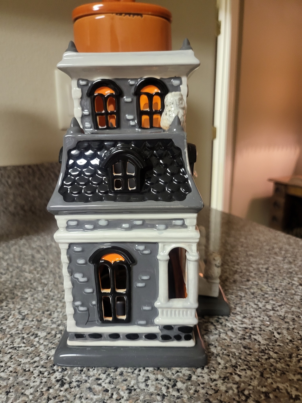 Bath & Body Works 2014 Gothic Owl Haunted House Luminary New In Box - Picture 5 of 15